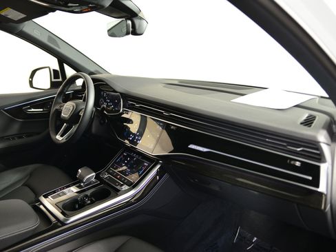 Certified 2025 Audi Q7 2.0T Premium Plus w/ Premium Plus Package image 17