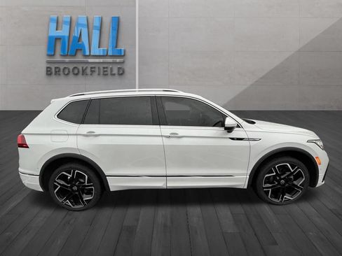 Certified 2024 Volkswagen Tiguan SEL R-Line AWD/4WD image 7