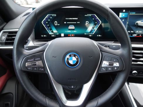 Used 2023 BMW i4 eDrive40 w/ Premium Package RWD image 17
