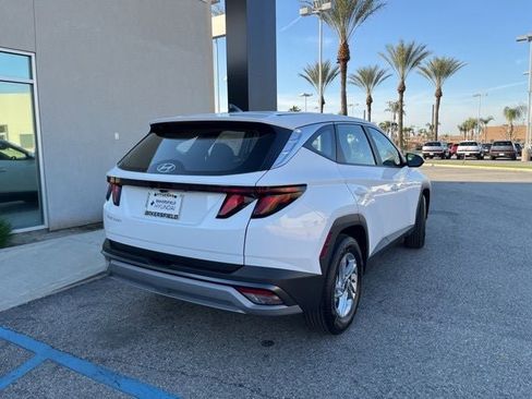 New 2026 Hyundai Tucson SE image 4