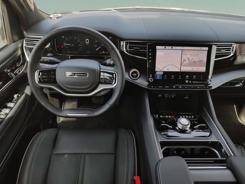 New 2025 Jeep Grand Wagoneer Series II Obsidian w/ Quick Order Packagew 28T image 11