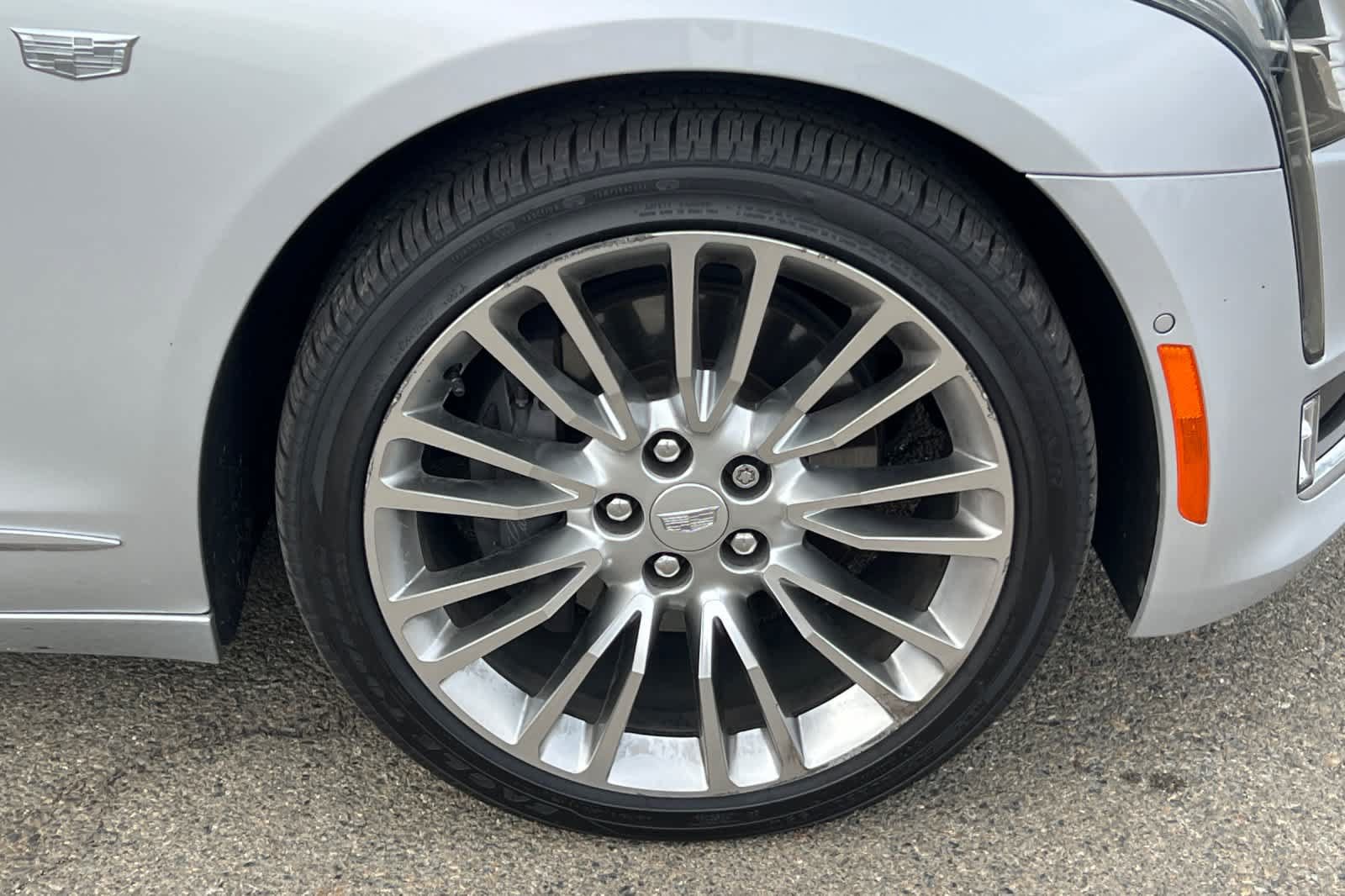 Used 2018 Cadillac CT6 Luxury w/ Active Chassis Package AWD/4WD image 18