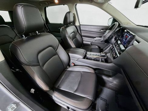 Used 2023 Nissan Pathfinder SL w/ SL Premium Package AWD/4WD image 30