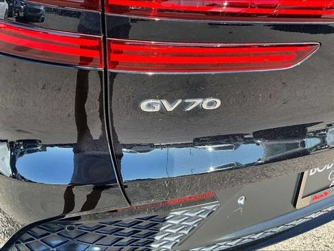 Used 2023 Genesis GV70 2.5T w/ Sport Prestige Package AWD/4WD image 33