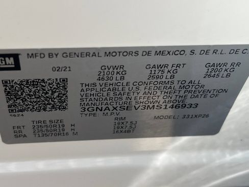 Used 2021 Chevrolet Equinox LS w/ LPO, Blackout Package AWD/4WD image 24