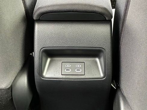 Used 2024 Toyota Corolla LE AWD/4WD image 20