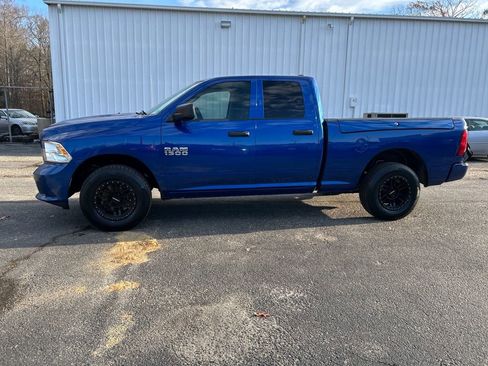 Used 2017 RAM 1500 Express image 2