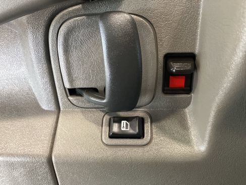 Used 2024 Chevrolet Express 2500 w/ Driver Convenience Package image 12