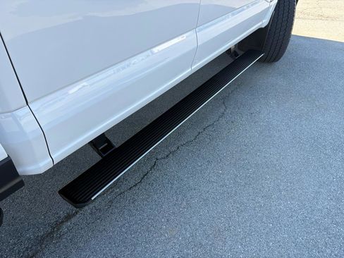 Used 2023 Ford F350 Lariat w/ Lariat Ultimate Package image 57