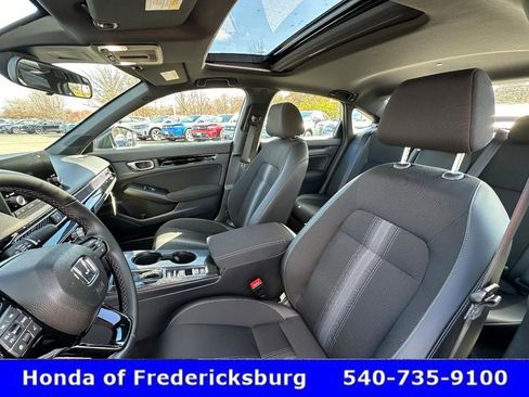 Certified 2025 Honda Civic Sport image 17