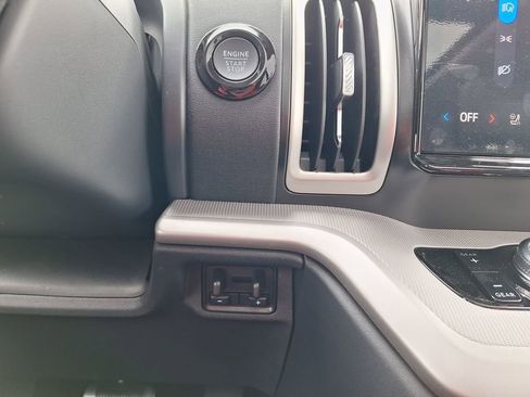 New 2025 Ford Expedition Max Active image 10