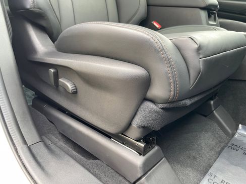 Certified 2025 Subaru Ascent Bronze Edition image 30