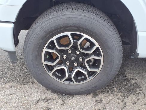 Used 2022 Ford F150 Lariat w/ Equipment Group 502A High image 13