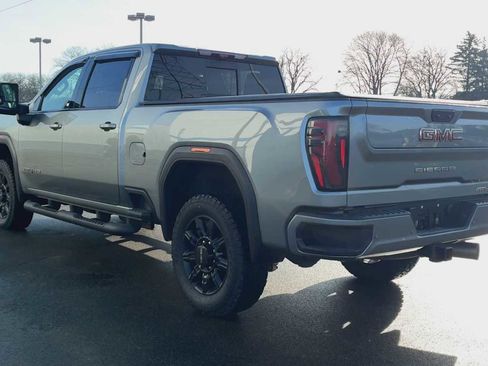 Used 2024 GMC Sierra 2500 AT4 w/ Max Trailering Package image 4