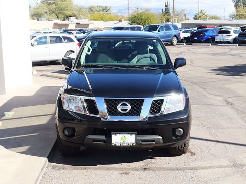 Used 2019 Nissan Frontier SV image 15