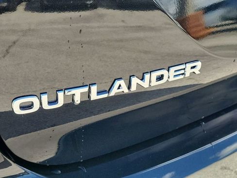 New 2025 Mitsubishi Outlander SEL image 7