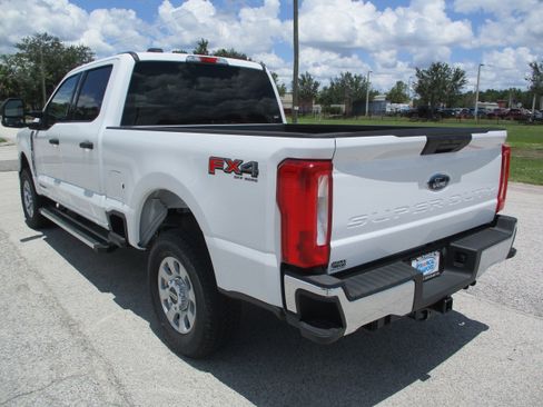 New 2024 Ford F250 XLT w/ FX4 Off-Road Package image 5