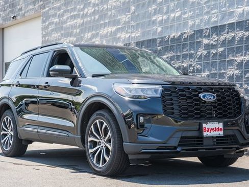 Used 2026 Ford Explorer ST-Line AWD/4WD image 2