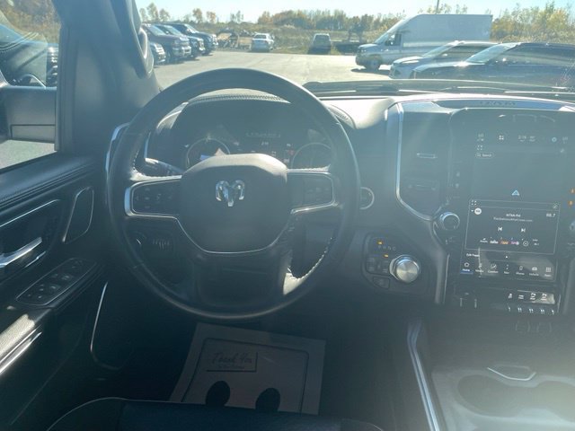 Used 2022 RAM 1500 Laramie AWD/4WD image 18