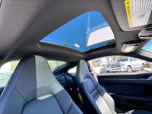 Used 2020 Porsche 911 Carrera image 12