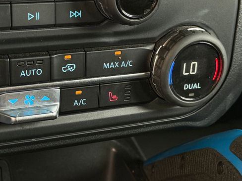 Used 2023 Ford Bronco Outer Banks AWD/4WD image 6