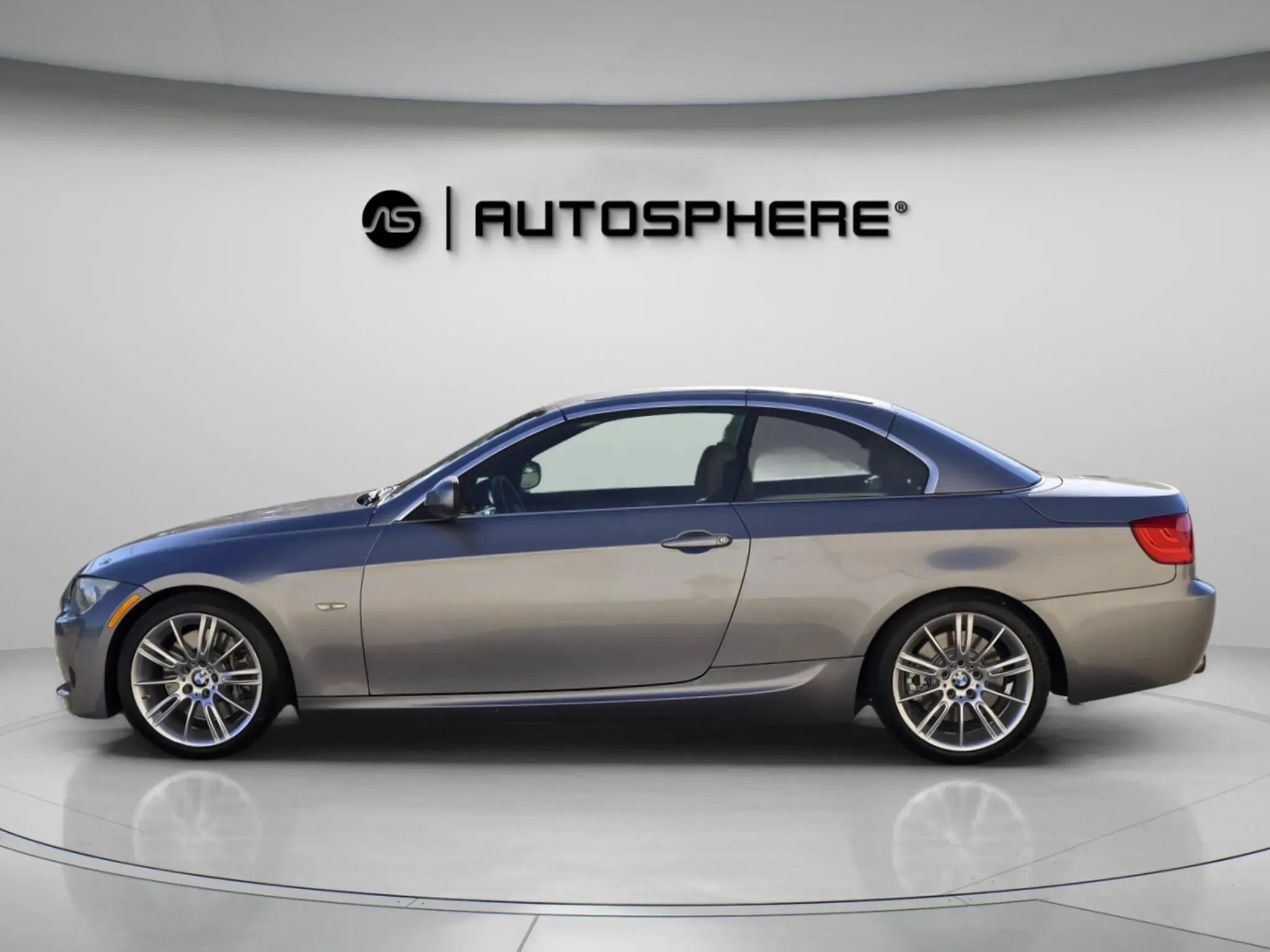 Used 2012 BMW 335i Convertible RWD image 5