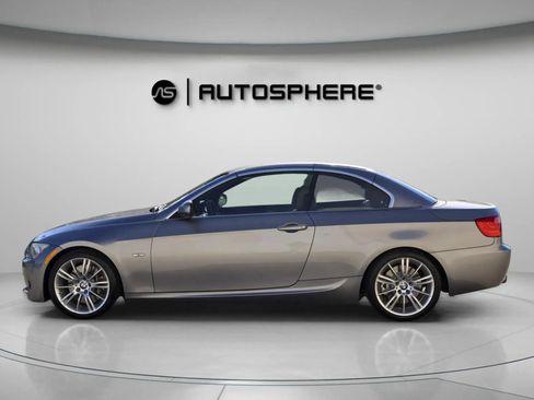 Used 2012 BMW 335i Convertible RWD image 5