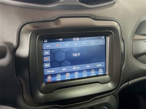 Used 2021 Jeep Renegade Sport image 13