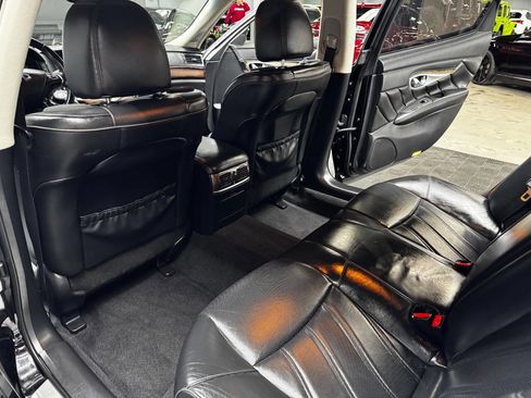 Used 2015 INFINITI Q70 L 3.7 w/ Deluxe Touring Package image 43