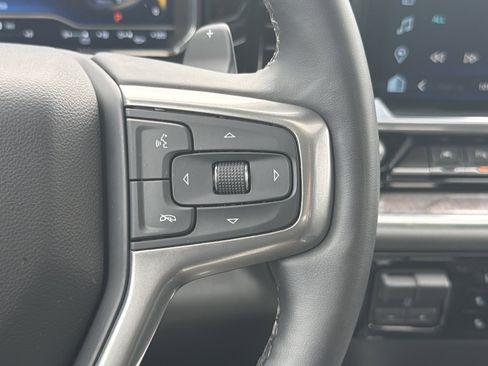 Used 2025 Chevrolet Silverado 1500 LTZ w/ LTZ Premium Package AWD/4WD image 28