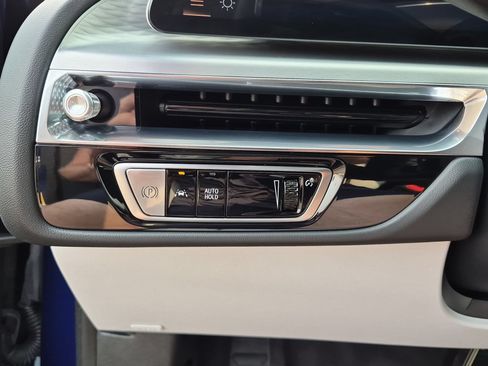 Certified 2024 Cadillac Lyriq Luxury AWD/4WD image 16