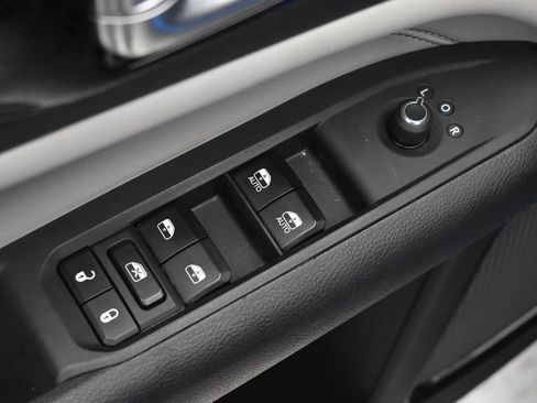Used 2025 Jeep Compass Limited AWD/4WD image 12