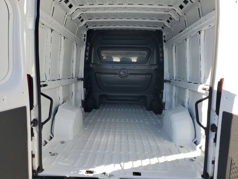 New 2026 RAM ProMaster 3500 w/ Crew Van Package FWD image 12