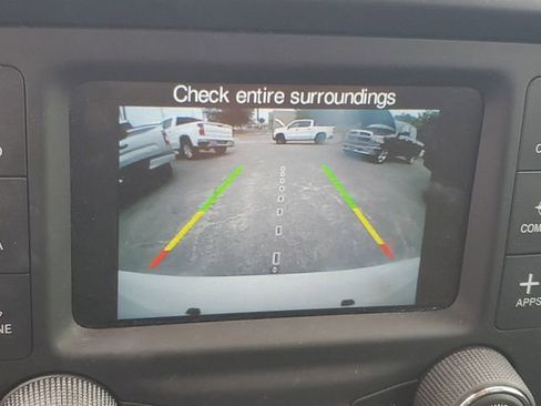 Used 2017 Jeep Renegade Latitude w/ Popular Equipment Group FWD image 17
