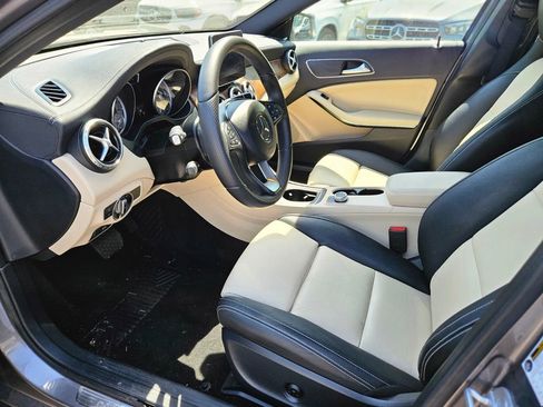 Used 2016 Mercedes-Benz GLA 250 4MATIC image 18