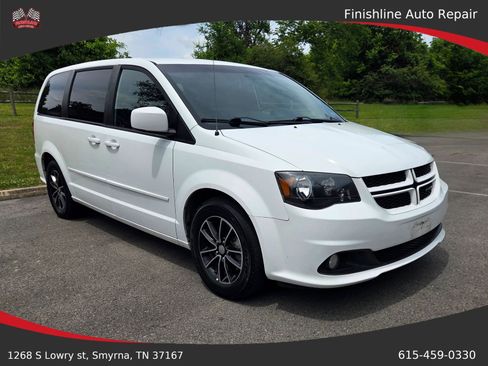 Used 2015 Dodge Grand Caravan R/T FWD image 1