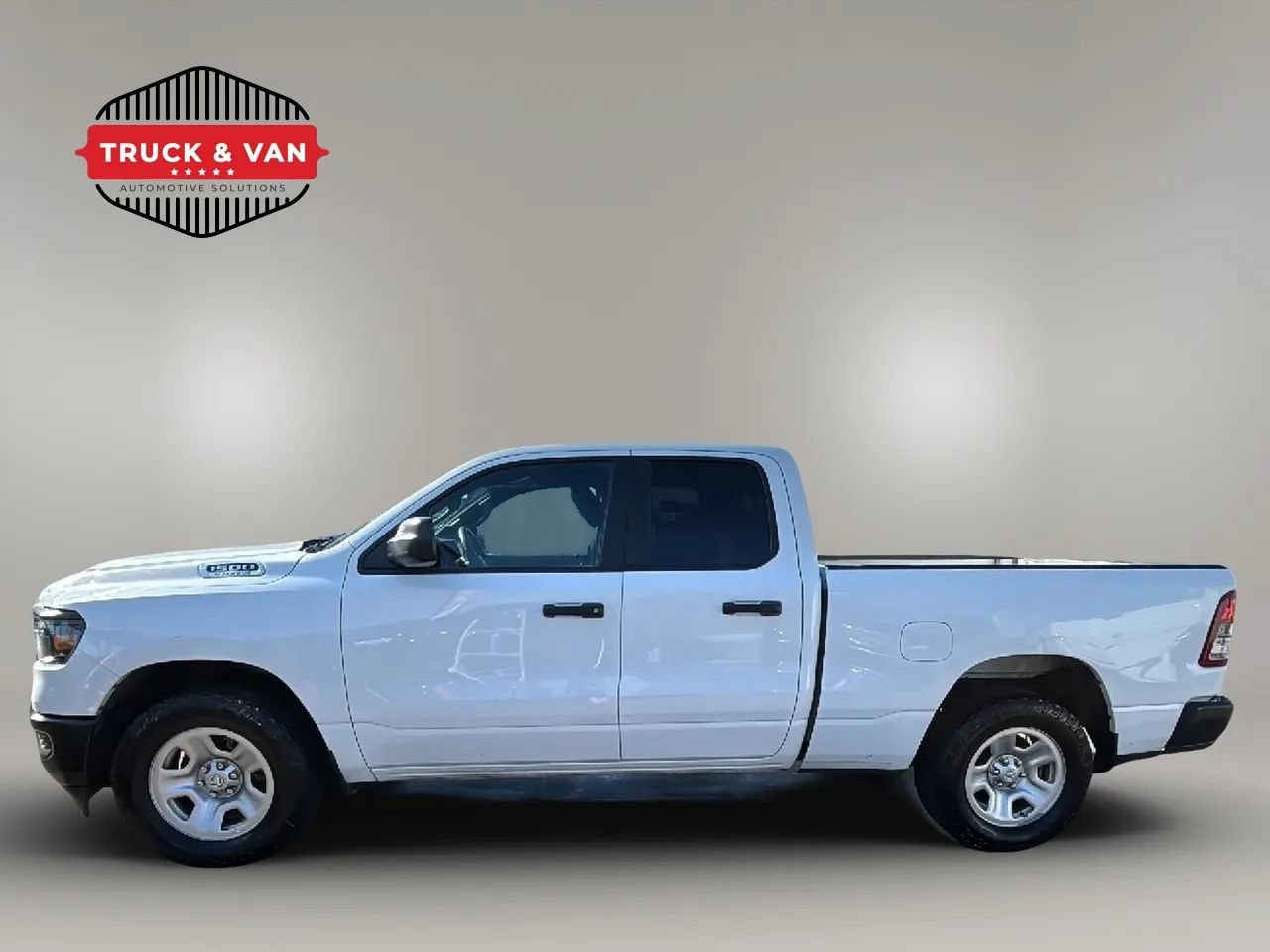 Used 2024 RAM 1500 Tradesman AWD/4WD image 2
