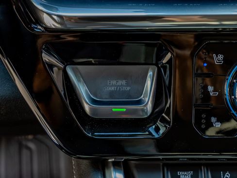 Used 2024 GMC Sierra 2500 Denali w/ Denali Reserve Package image 23