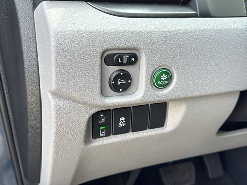 Used 2021 Honda Pilot EX image 13