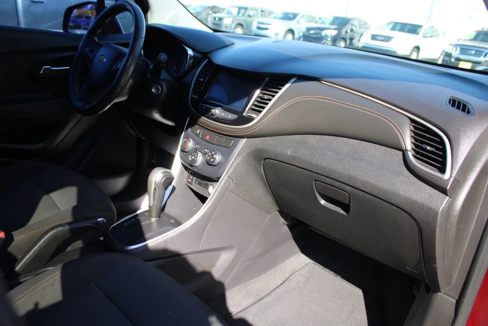 Used 2017 Chevrolet Trax LT FWD image 17