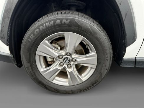 Used 2024 Toyota RAV4 XLE image 9