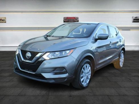 Used 2021 Nissan Rogue Sport S image 4