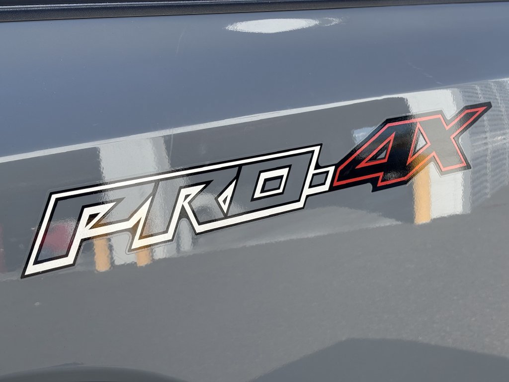 Used 2022 Nissan Frontier PRO-4X AWD/4WD image 11