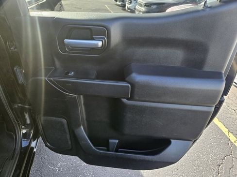 Used 2021 Chevrolet Silverado 1500 LT w/ Z71 Off-Road Package image 11