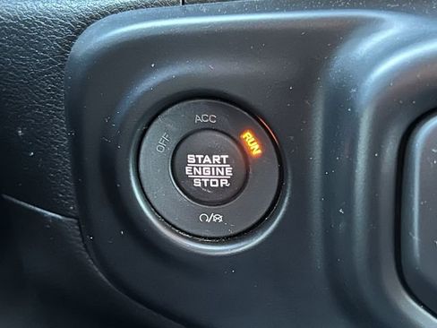 Used 2021 Jeep Wrangler Unlimited Sport AWD/4WD image 29