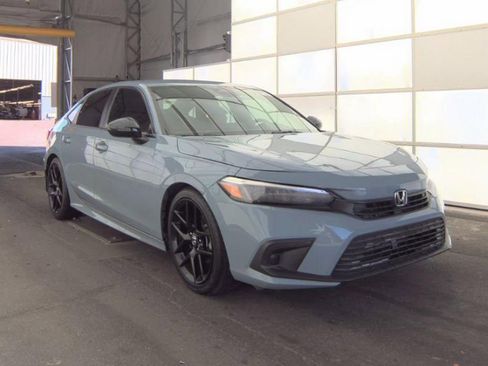 Used 2024 Honda Civic Sport image 4