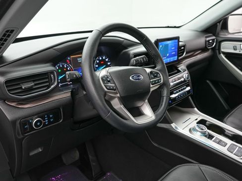 Certified 2023 Ford Explorer Limited w/ Equipment Group 301A image 12