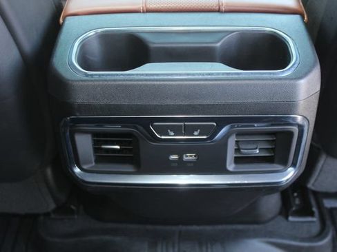 Used 2023 GMC Sierra 1500 Denali Ultimate AWD/4WD image 17