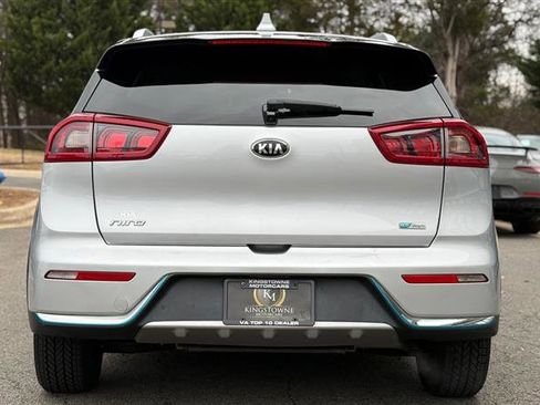 Used 2019 Kia Niro EX image 3
