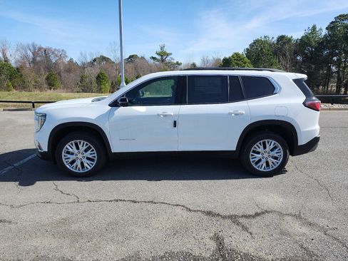 Used 2026 GMC Acadia Elevation w/ Elevation Premium Package FWD image 2